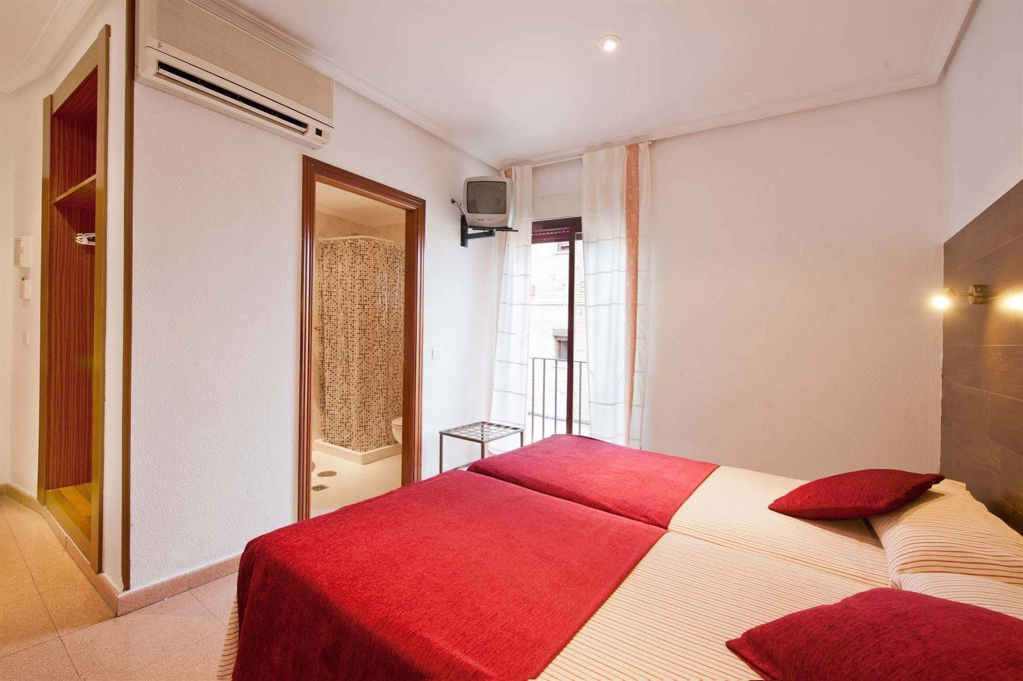 Hostal Sol Toledo Exterior photo